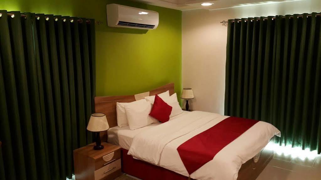 Al Manaf Hotel Suites Muskat Bagian luar foto