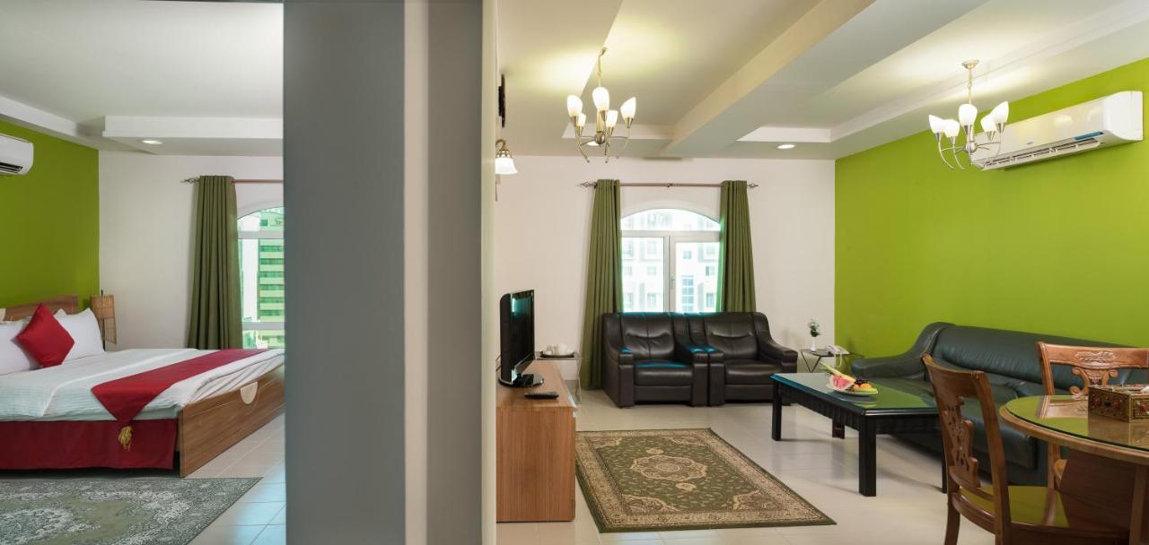 Al Manaf Hotel Suites Muskat Bagian luar foto