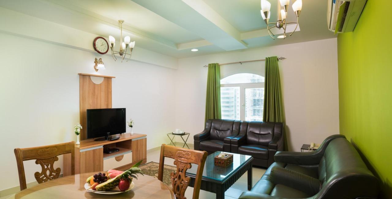 Al Manaf Hotel Suites Muskat Bagian luar foto
