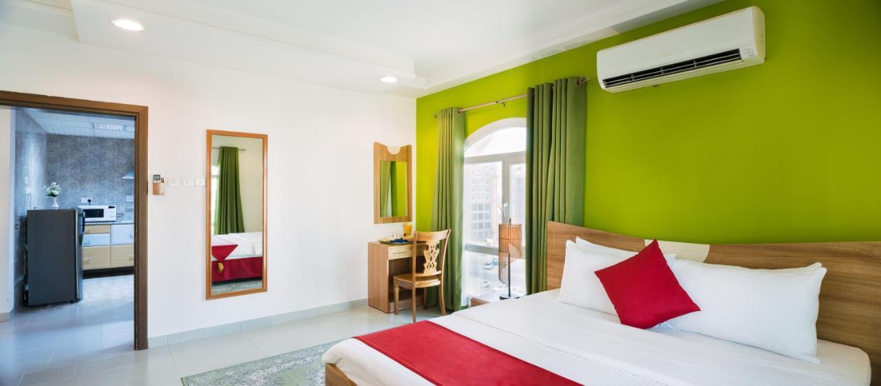 Al Manaf Hotel Suites Muskat Bagian luar foto