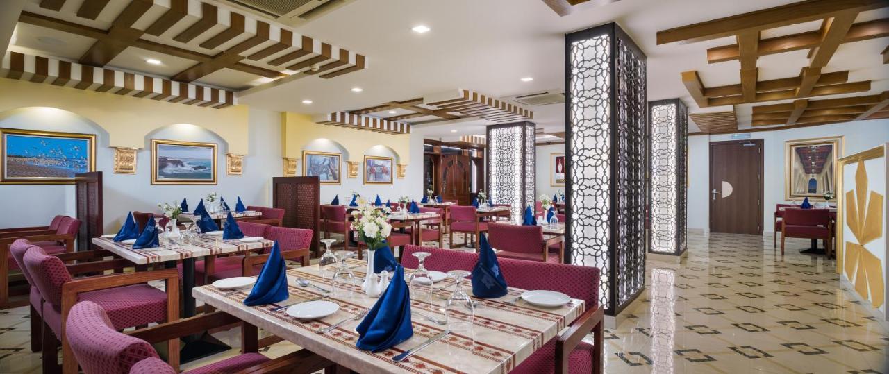 Al Manaf Hotel Suites Muskat Bagian luar foto
